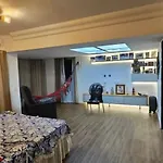 High Standard Apartment 3 Suites